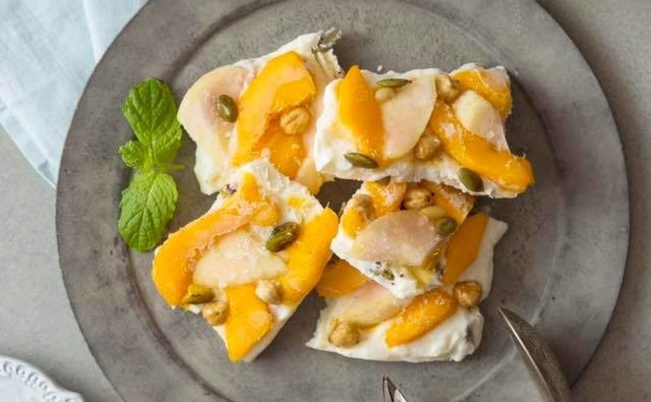 【レシピ】桃とマンゴーのヨーグルトバーク